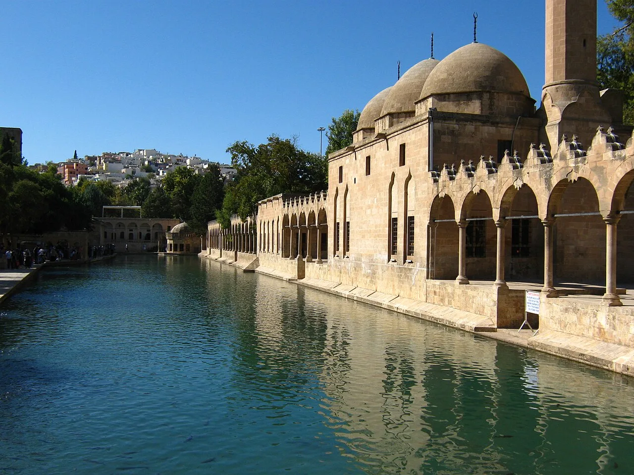 Gaziantep Şanlıurfa otobüs güzergâhı — Şanlıurfa gezilecek yerler