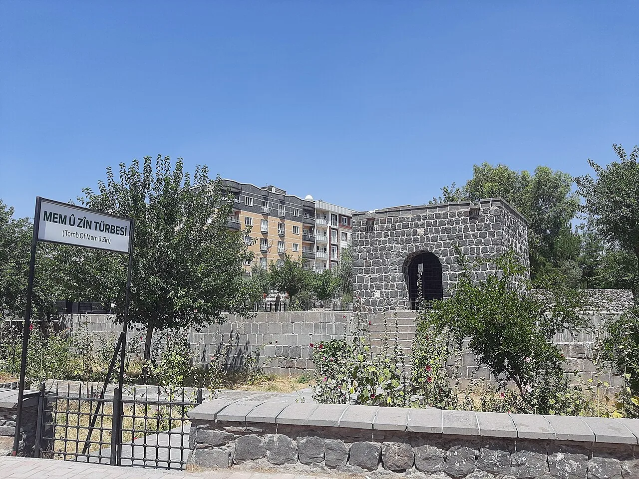 Mem-u Zin Tomb - Şırnak