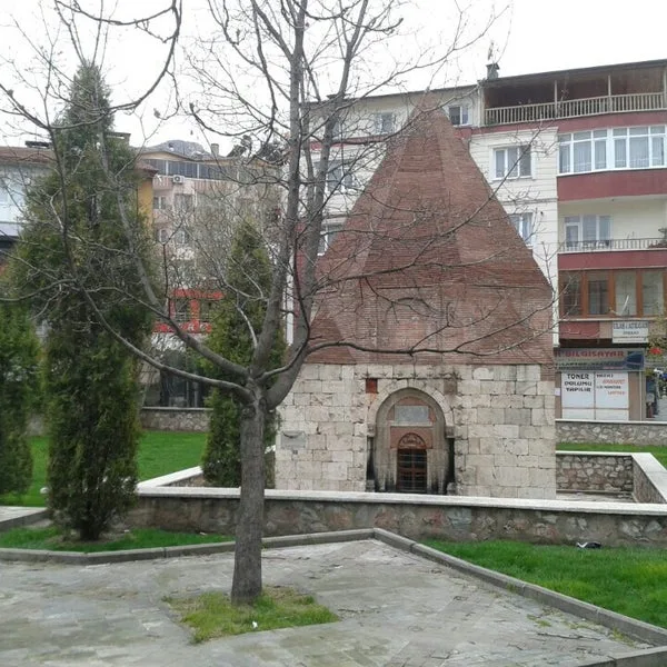 Sen Timur Türbesi - Tokat