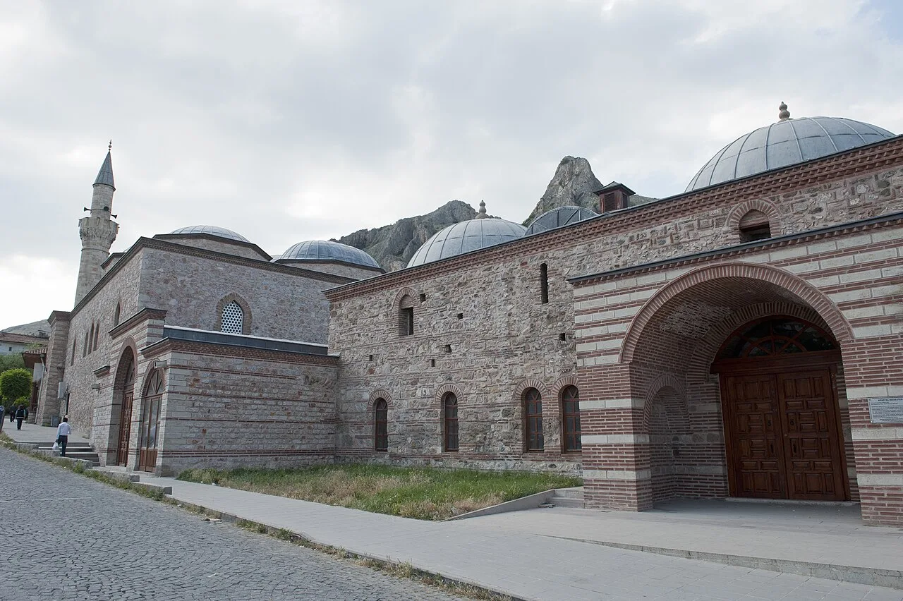 Takyeciler Cami’nin batısındaki çeşme - Tokat