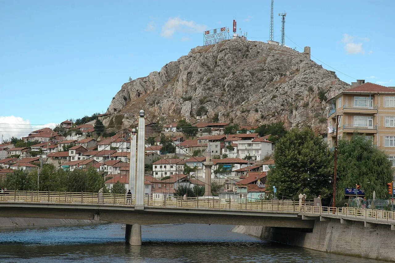 Turhal Kalesi - Tokat