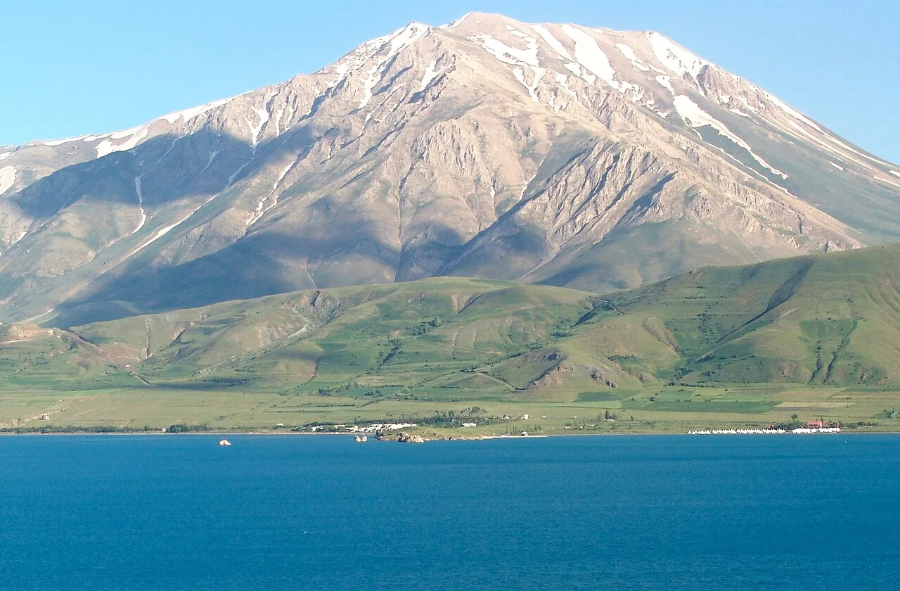 Çadır Dağı - Van