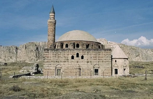 Süleyman Han Camii - Van