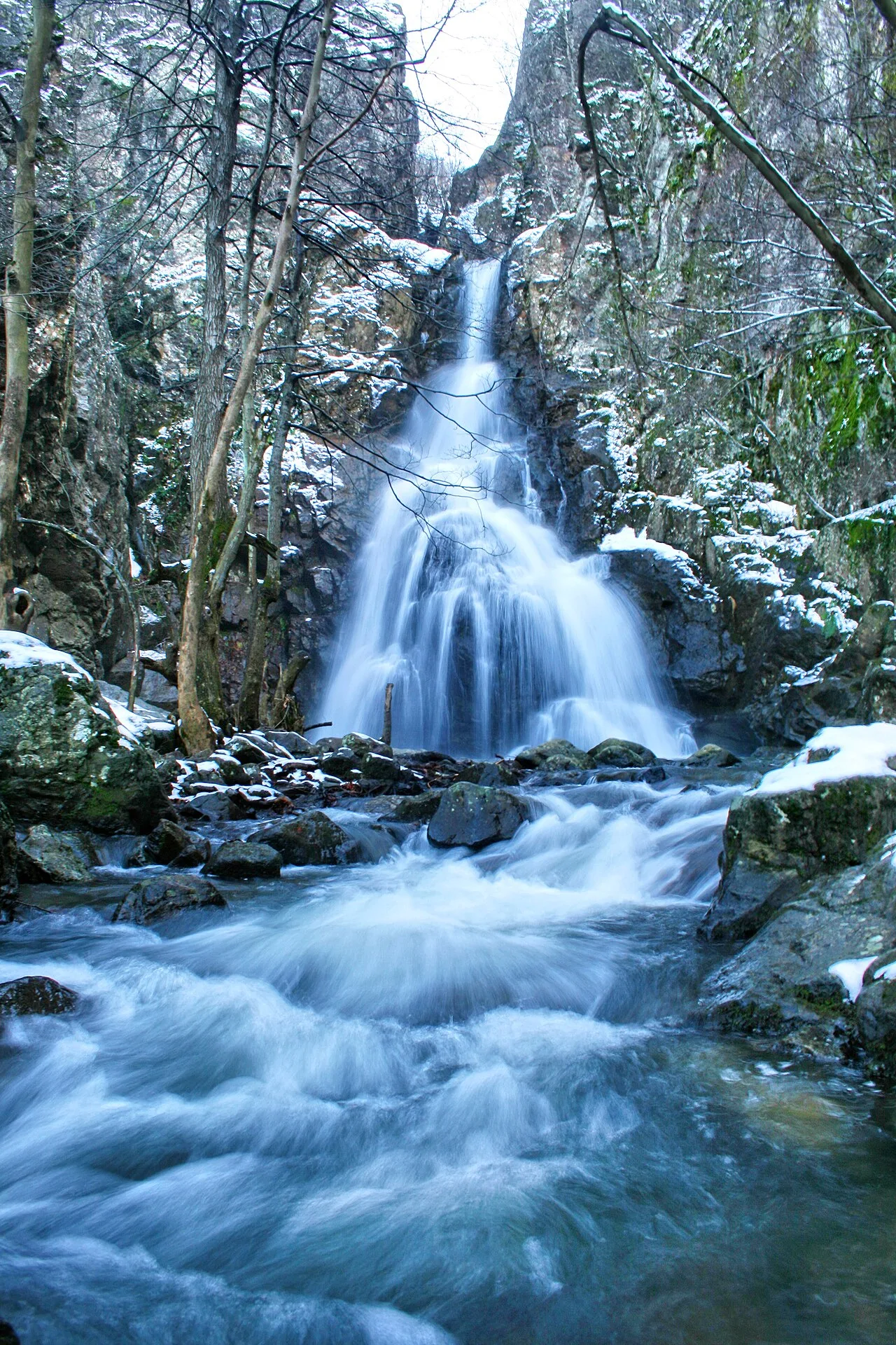 Erikli Şelalesi (Yalova-Teşvikiye) - Yalova